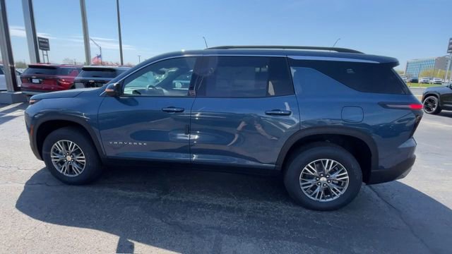 New 2026 Chevrolet Traverse LT w/ Driver Confidence Package AWD/4WD image 7