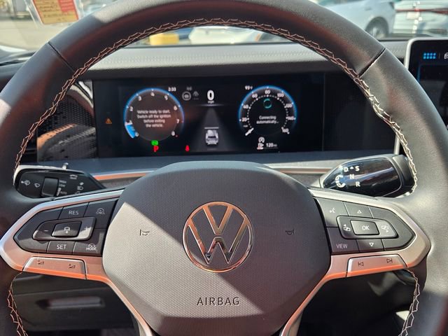 Used 2025 Volkswagen Tiguan S image 22