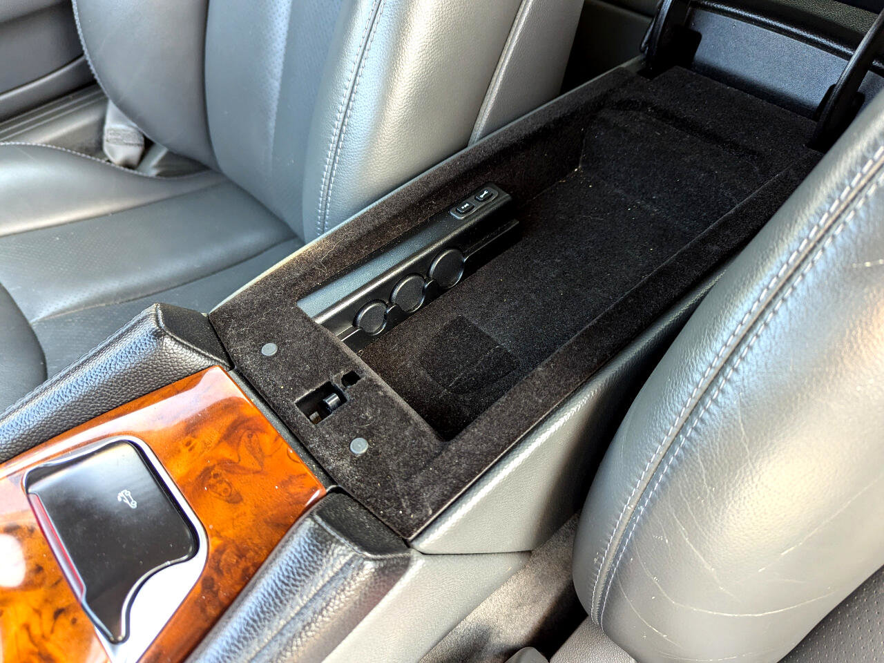 Used 2005 Mercedes-Benz SL 500 image 30