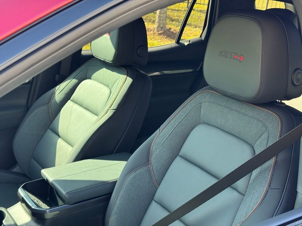 New 2026 GMC Terrain AT4 w/ Convenience Package III image 17