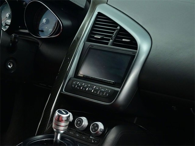 Used 2009 Audi R8 V8 w/ Enhanced Leather Pkg image 31