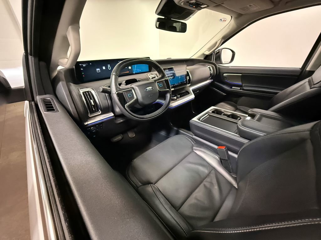 Used 2025 Ford Expedition Max Platinum image 59