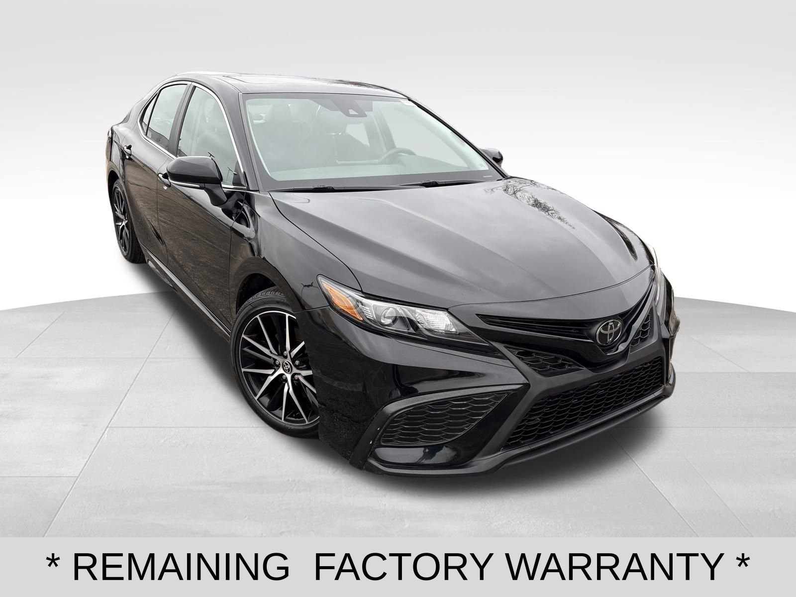 Used 2023 Toyota Camry SE w/ Convenience Package image 7