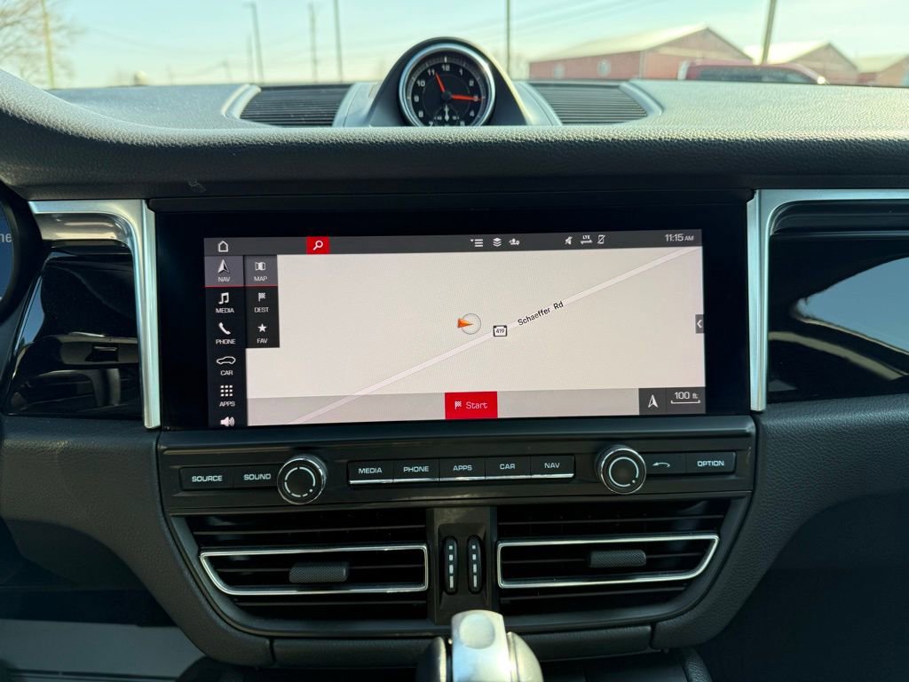 Used 2021 Porsche Macan S image 20