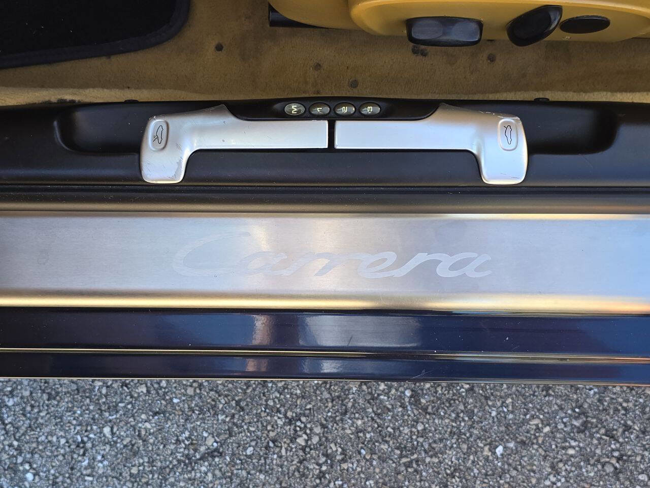 Used 2000 Porsche 911 Carrera image 29