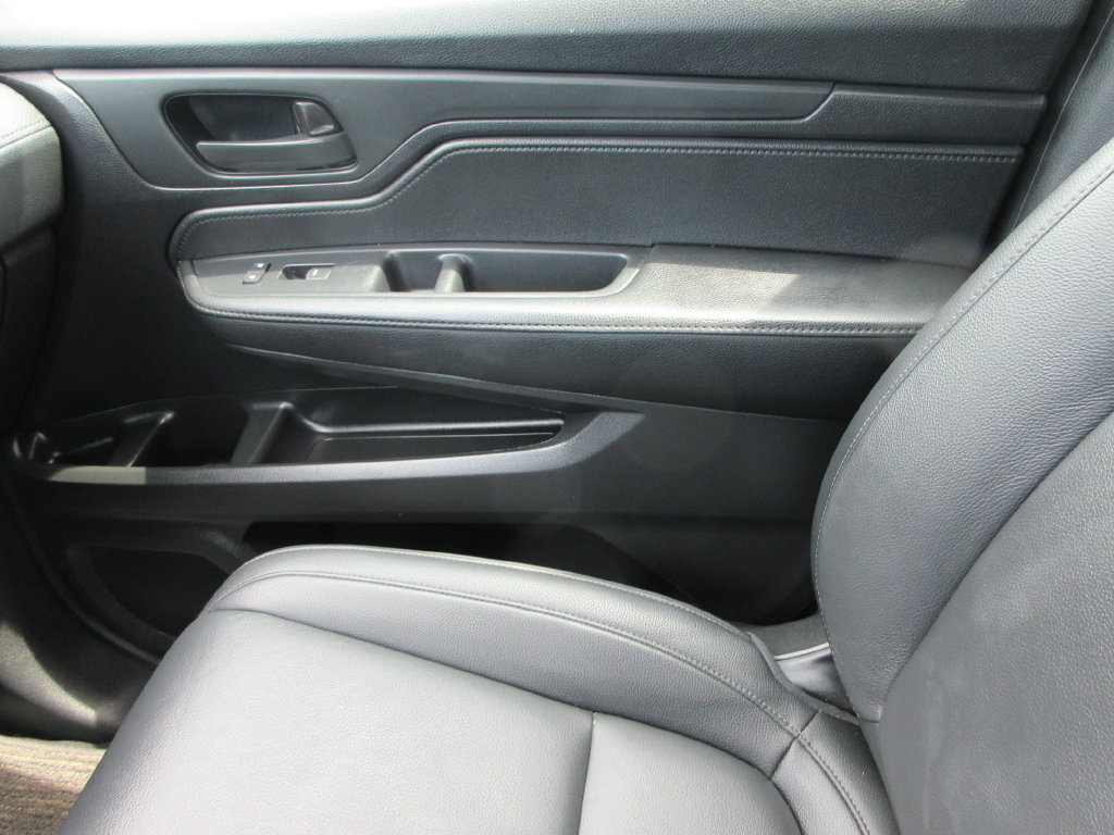 Used 2025 Honda Odyssey EX-L image 32