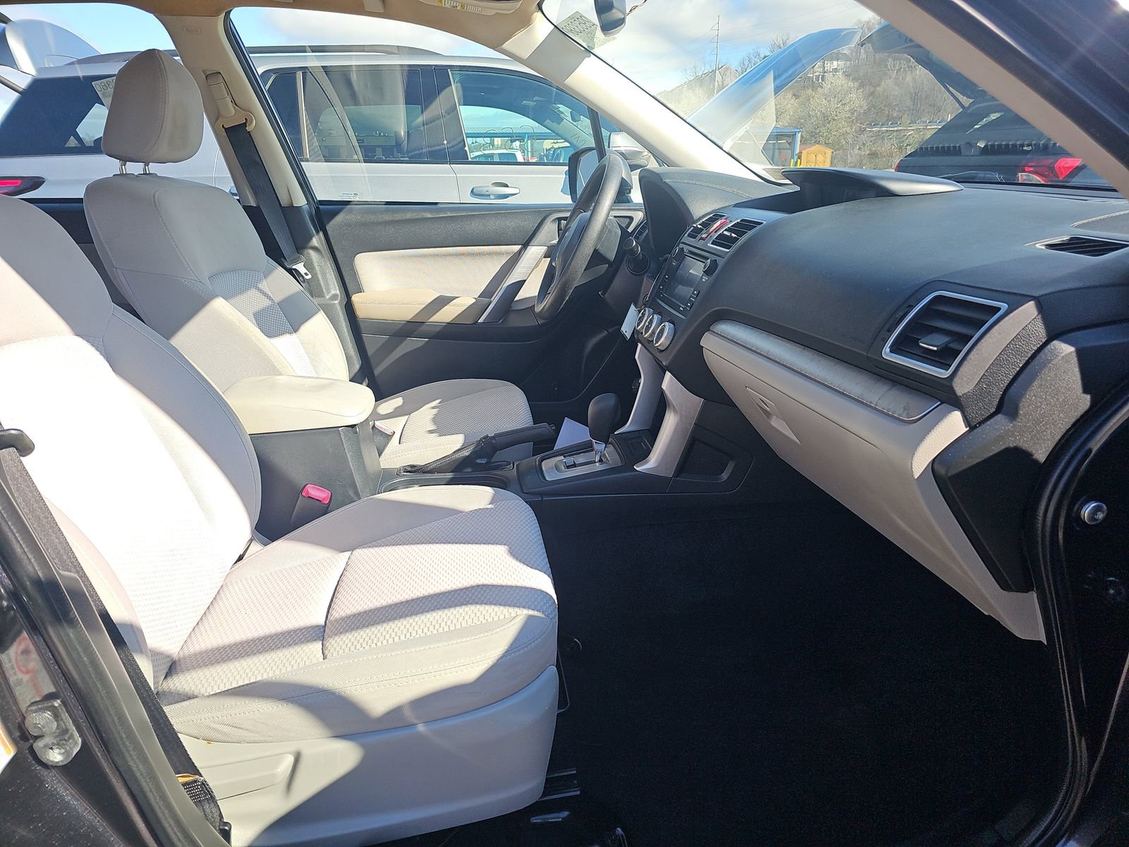 Used 2016 Subaru Forester 2.5i w/ Alloy Wheel Package image 14