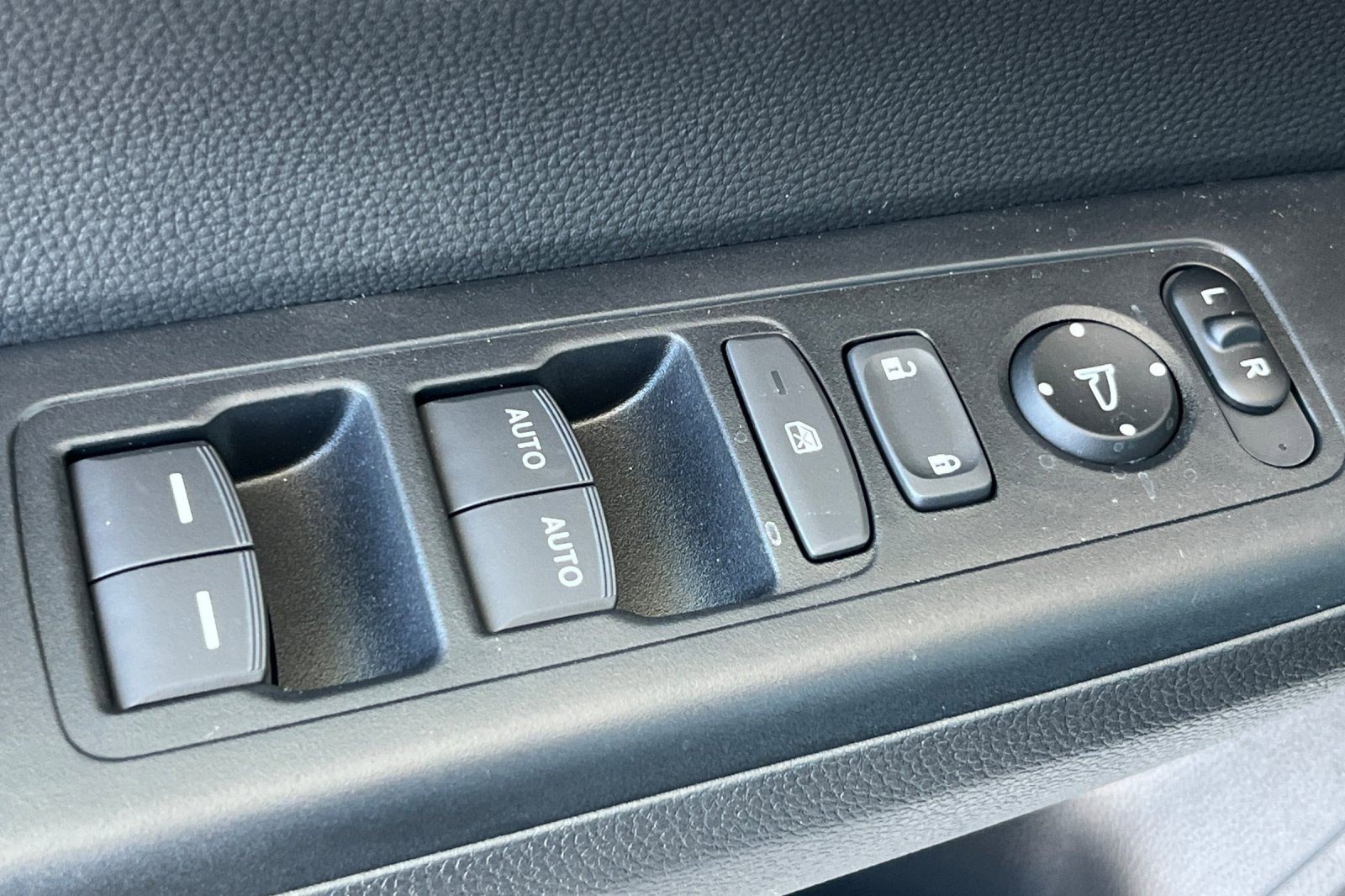 New 2026 Honda CR-V Sport image 13