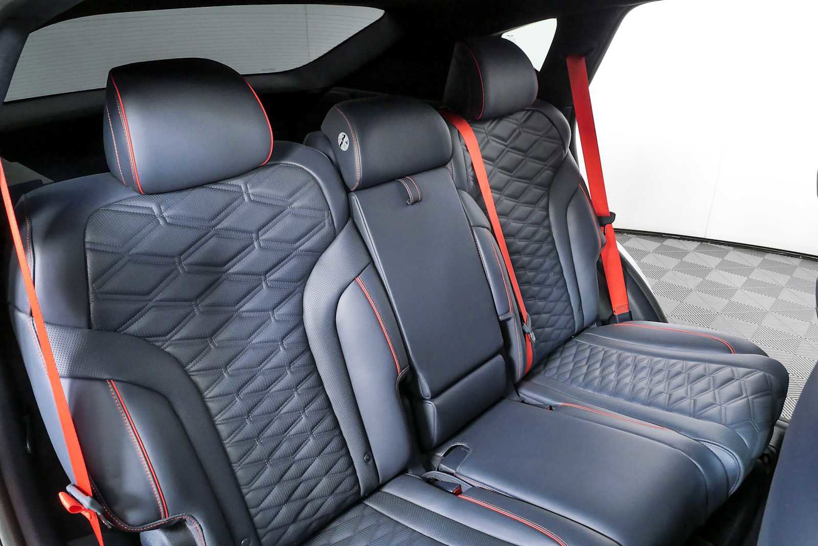 Used 2025 Genesis GV80 3.5T e-SC AWD/4WD image 23