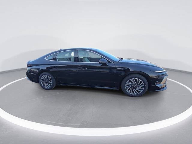 New 2025 Hyundai Sonata Limited image 2