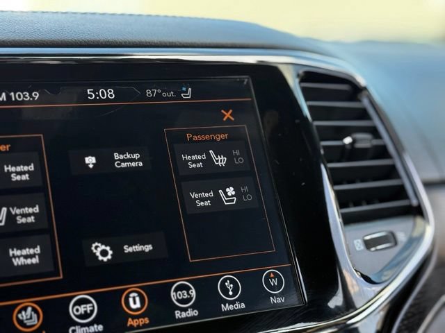 Used 2019 Jeep Grand Cherokee High Altitude AWD/4WD image 25