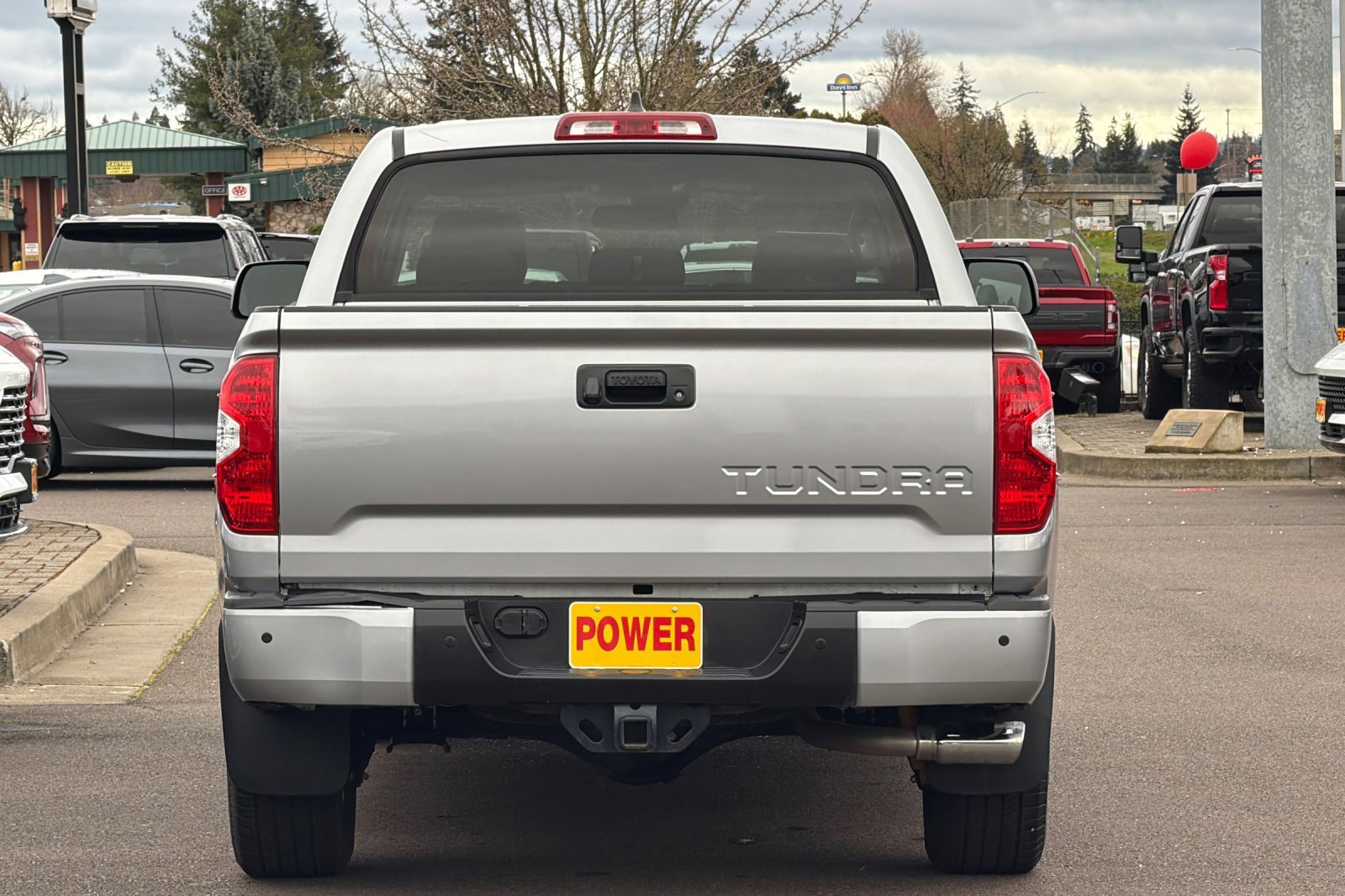 Used 2021 Toyota Tundra Limited w/ Limited Premium Package image 5