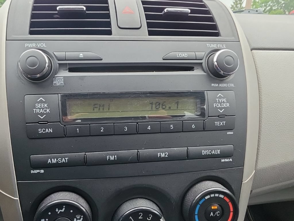 Used 2010 Toyota Corolla LE FWD image 12