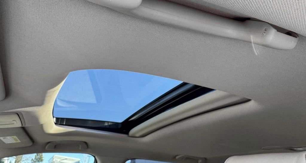 Used 2019 Acura MDX Sport Hybrid w/ Advance Pkg image 16