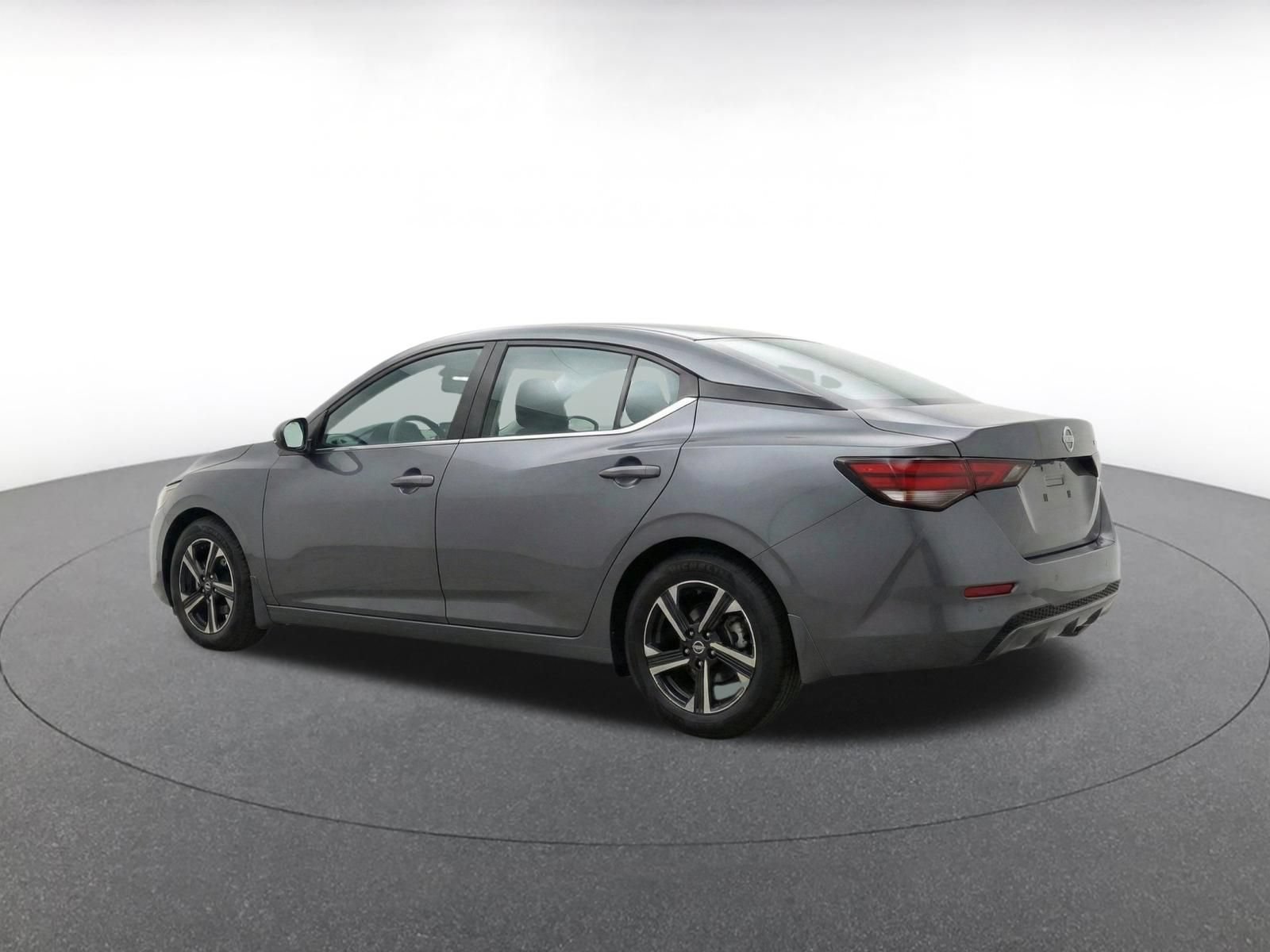 Used 2025 Nissan Sentra SV FWD image 7