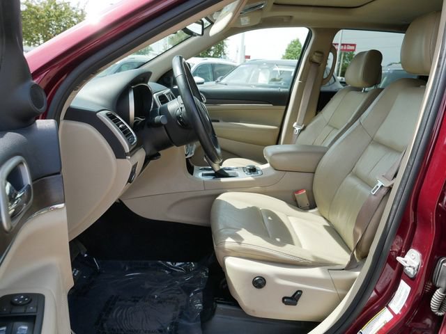 Used 2016 Jeep Grand Cherokee Limited AWD/4WD image 13