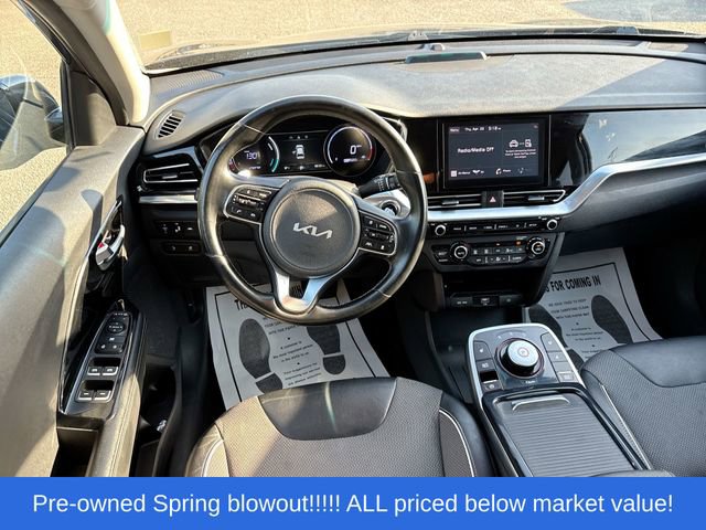 Used 2022 Kia Niro EX w/ Cold Weather Package FWD image 22