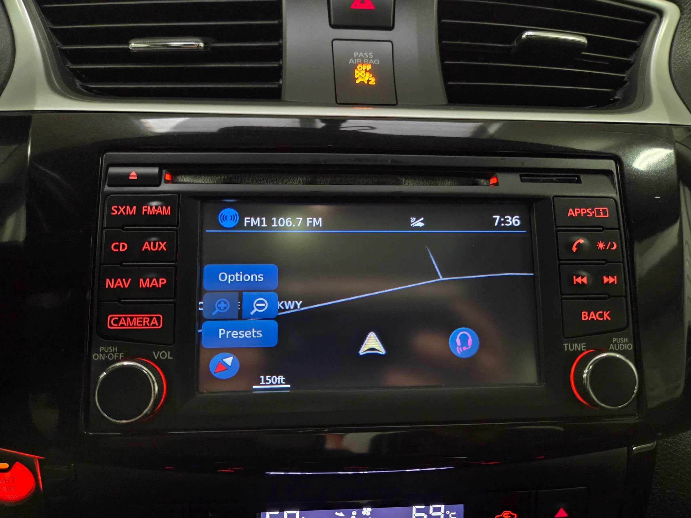 Used 2016 Nissan Sentra SL w/ Technology Package FWD image 28