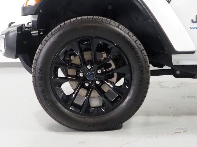 Used 2025 Jeep Wrangler Sahara 4xe w/ Safety Group AWD/4WD image 46