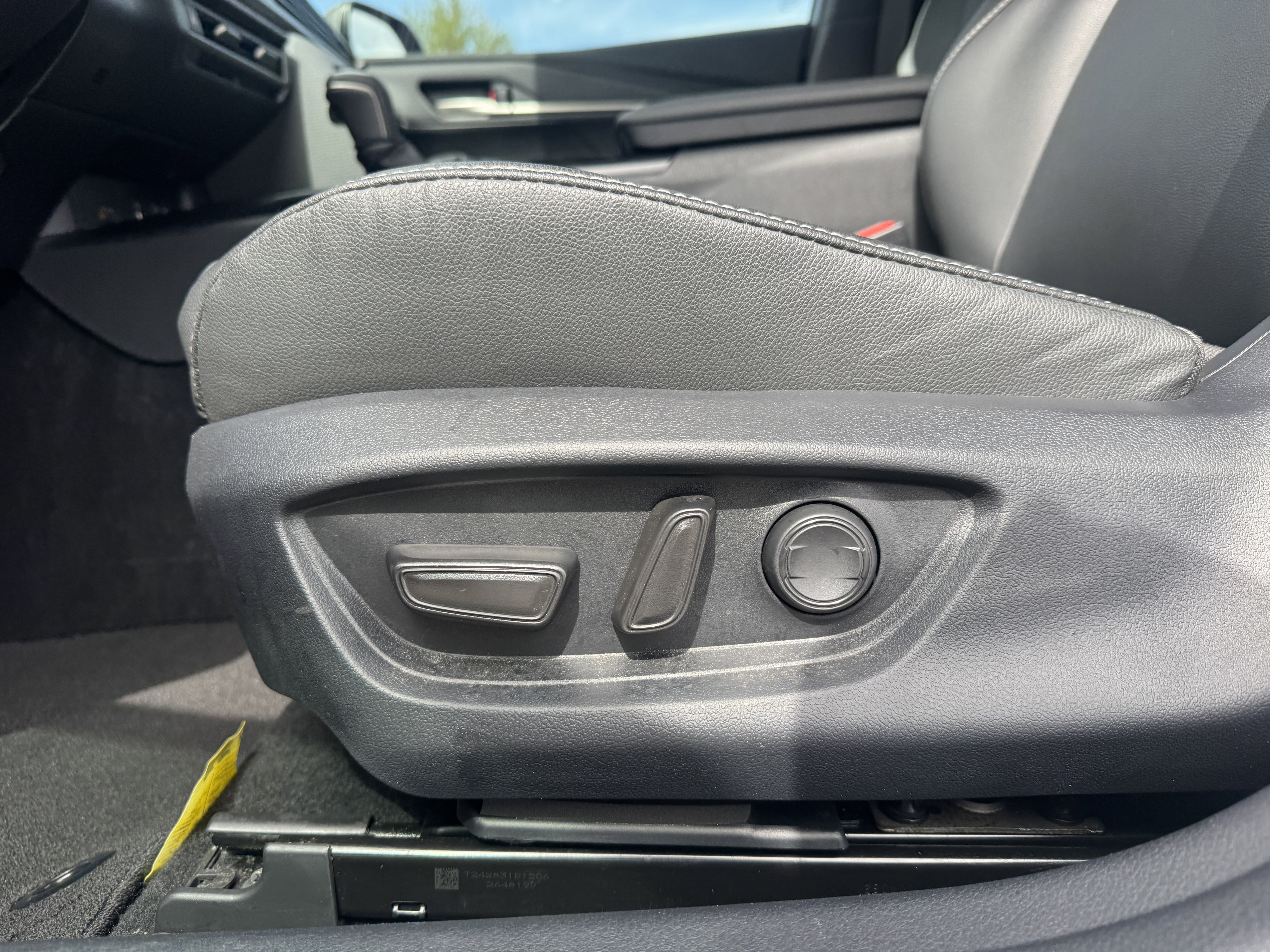 Certified 2025 Toyota Camry SE w/ Convenience Package AWD/4WD image 11
