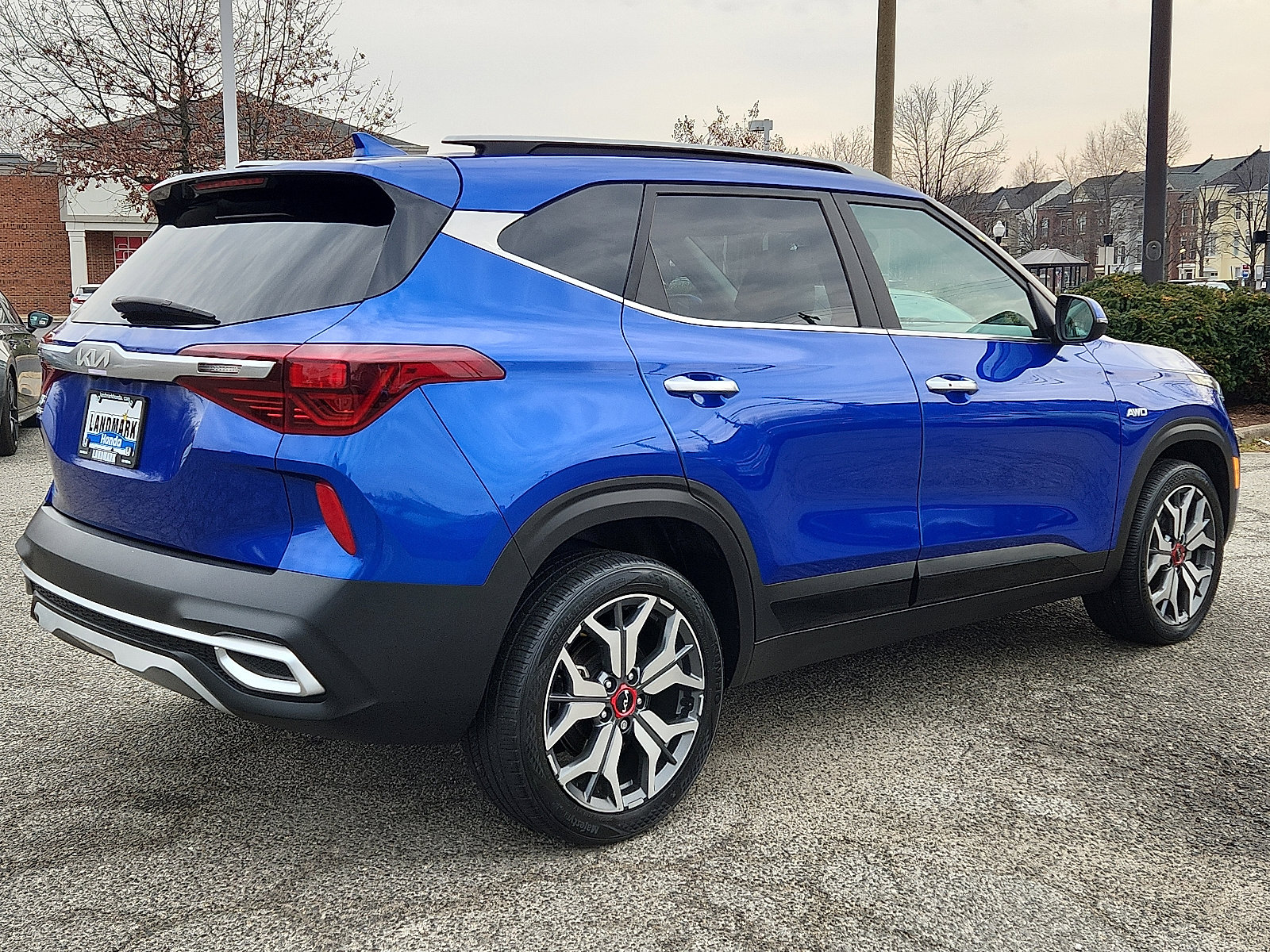 Used 2022 Kia Seltos SX w/ Sunroof Package image 4