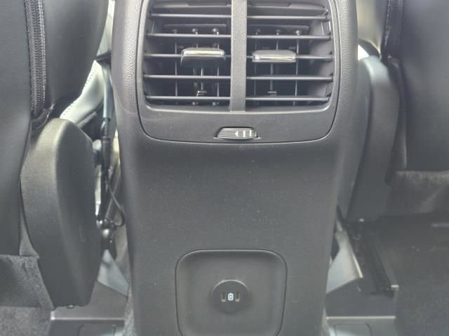 New 2024 Ford Escape SE image 34