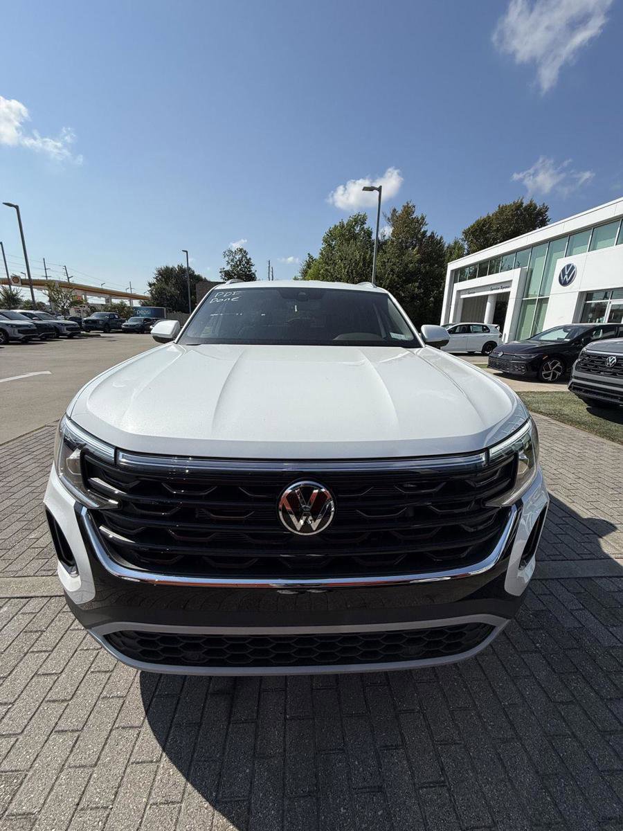 New 2026 Volkswagen Atlas Cross Sport SE image 5