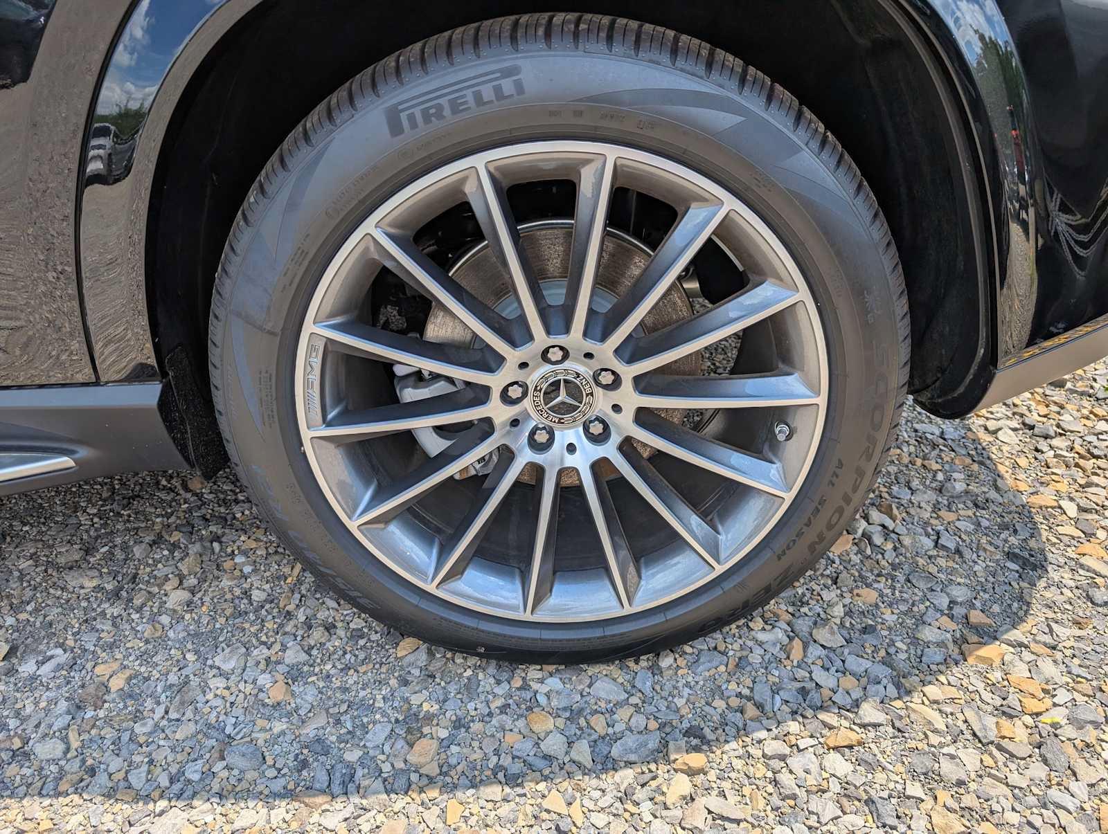New 2026 Mercedes-Benz GLE 450 4MATIC image 3