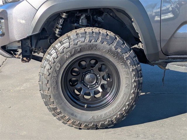 Used 2019 Toyota Tacoma TRD Off-Road image 24