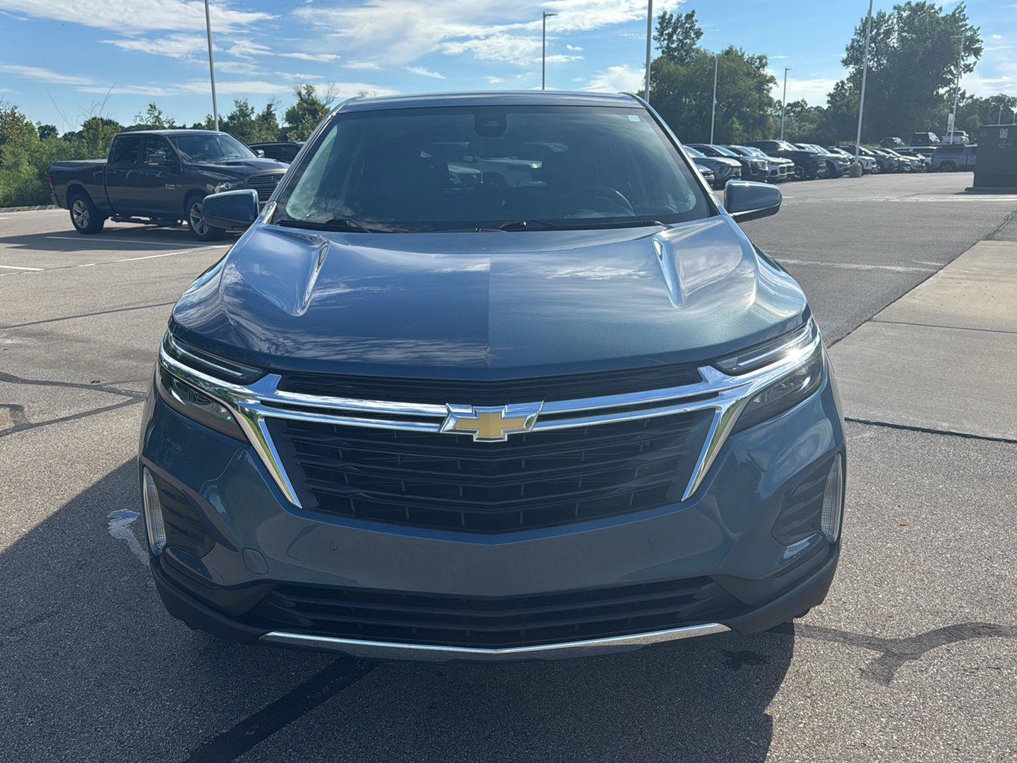 Used 2024 Chevrolet Equinox LT AWD/4WD image 8