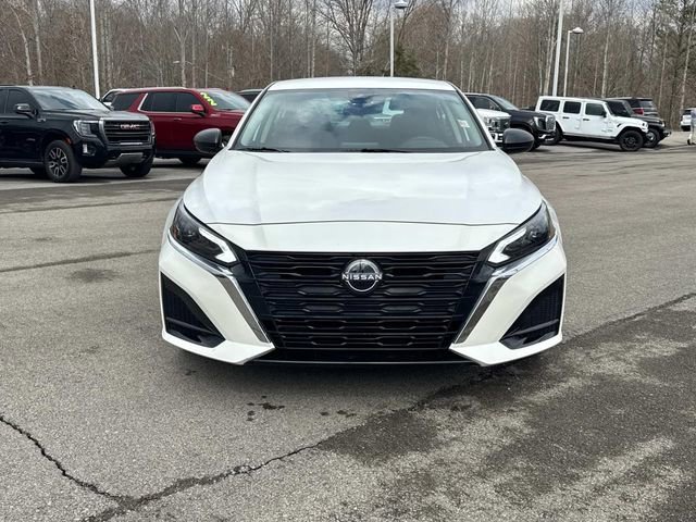 Used 2024 Nissan Altima 2.5 SV image 9