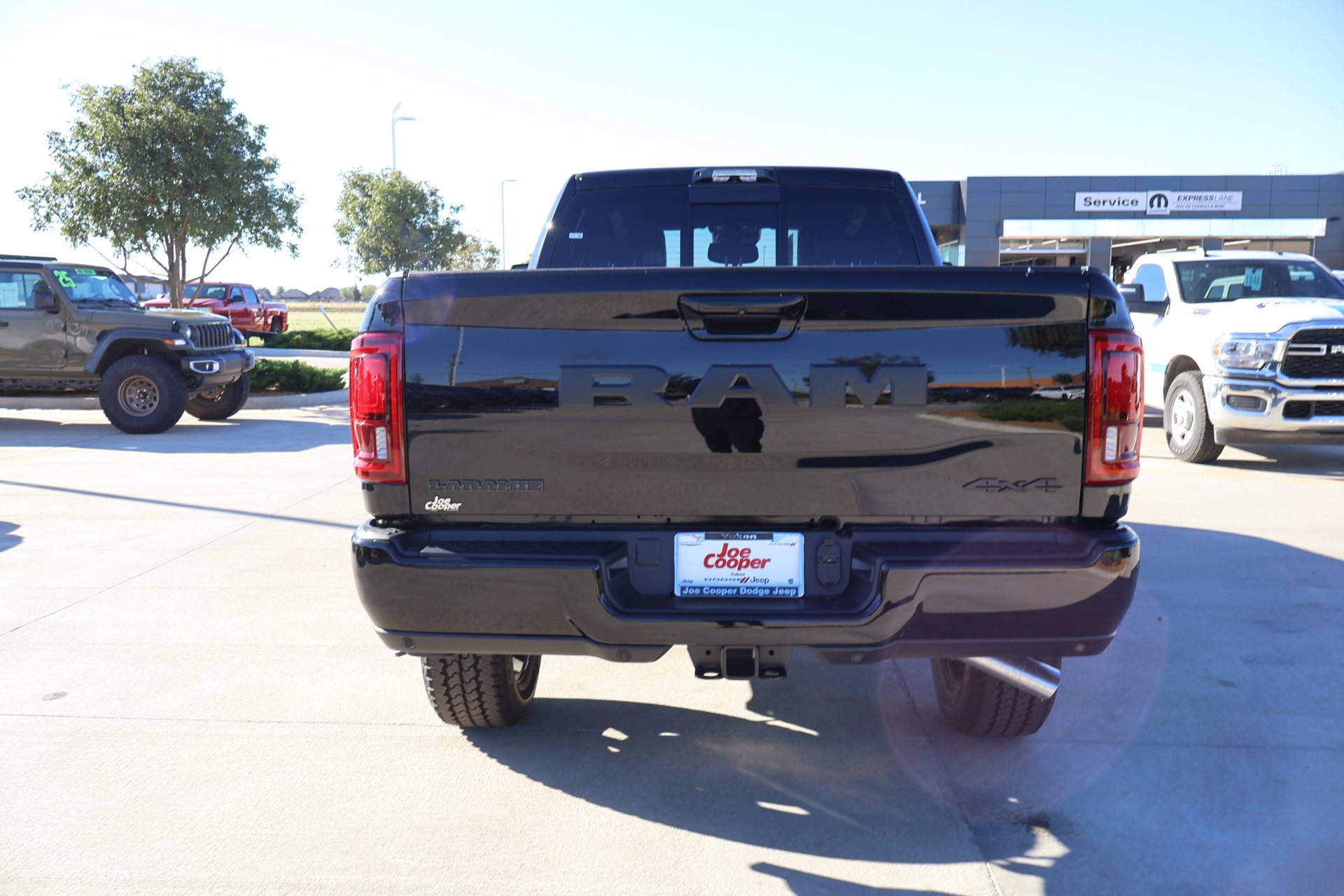New 2027 RAM 2500 Laramie w/ Night Edition AWD/4WD image 22