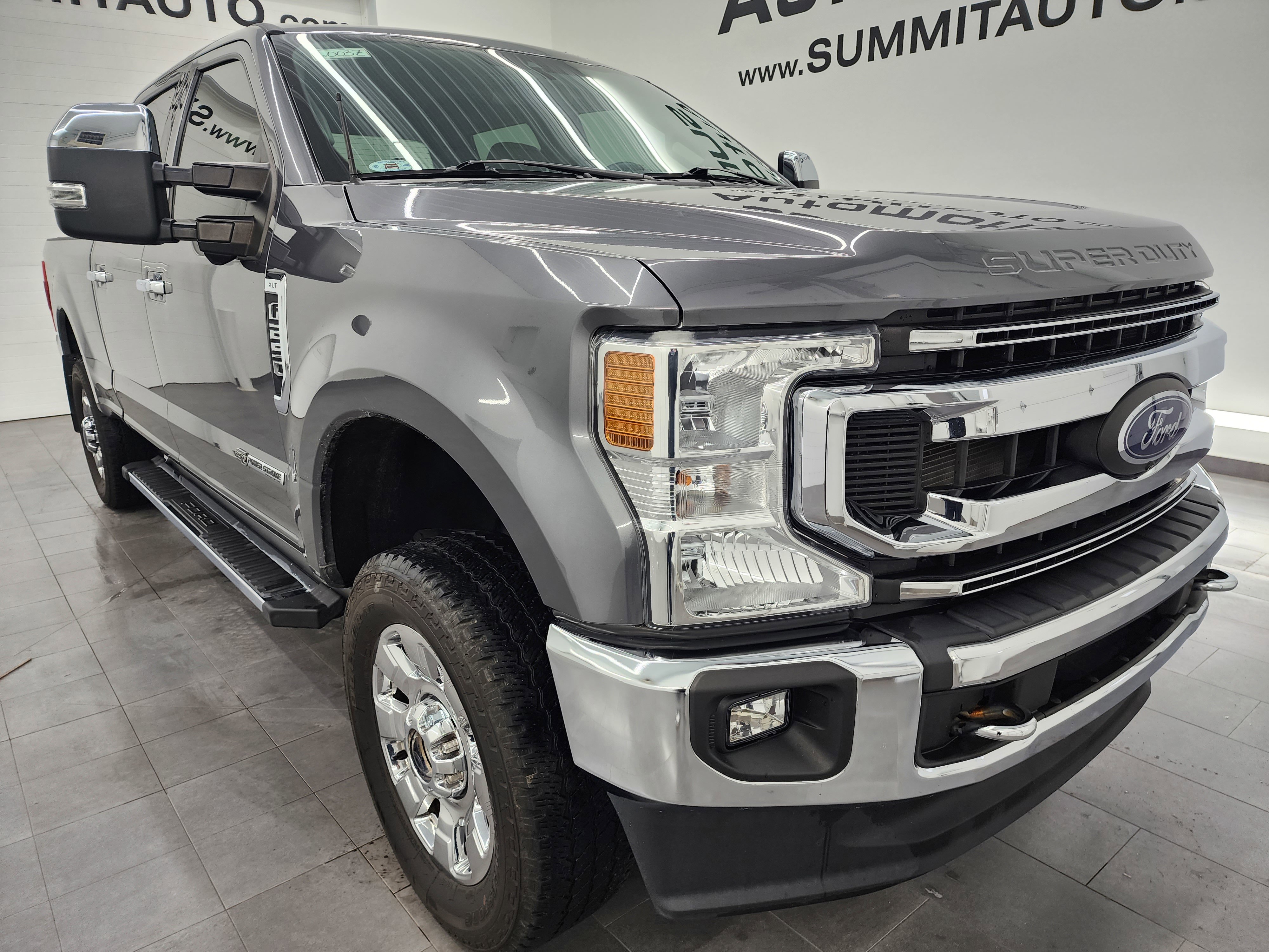 Used 2021 Ford F250 XLT w/ XLT Premium Package AWD/4WD image 2