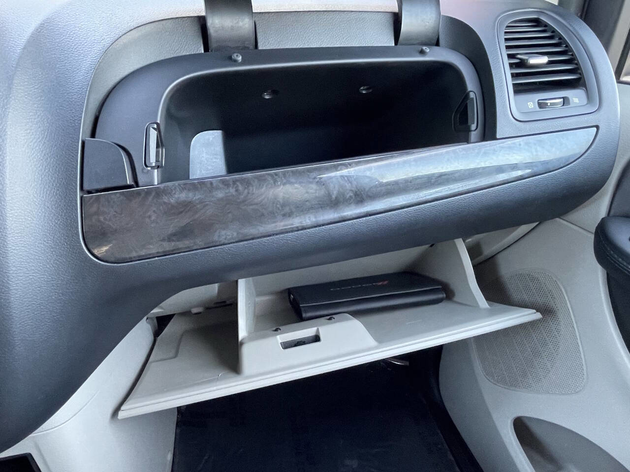 Used 2016 Dodge Grand Caravan SE w/ Quick Order Package 29E SE image 21