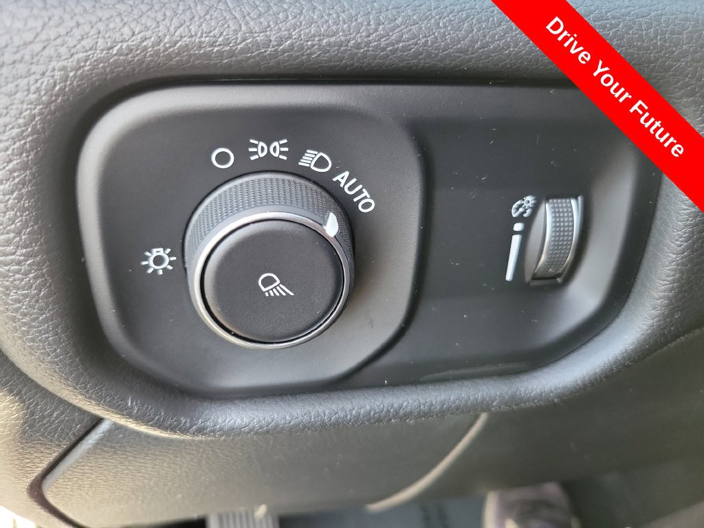 Used 2022 RAM 3500 Tradesman AWD/4WD image 18