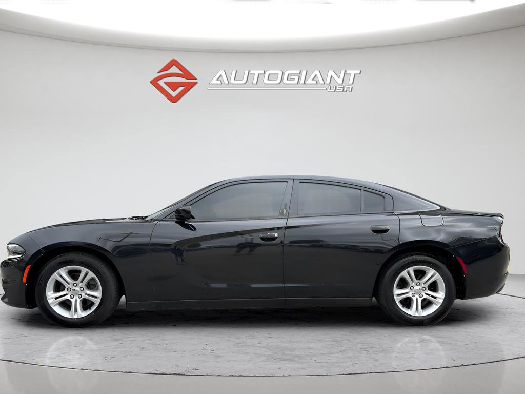 Used 2015 Dodge Charger SE RWD image 6