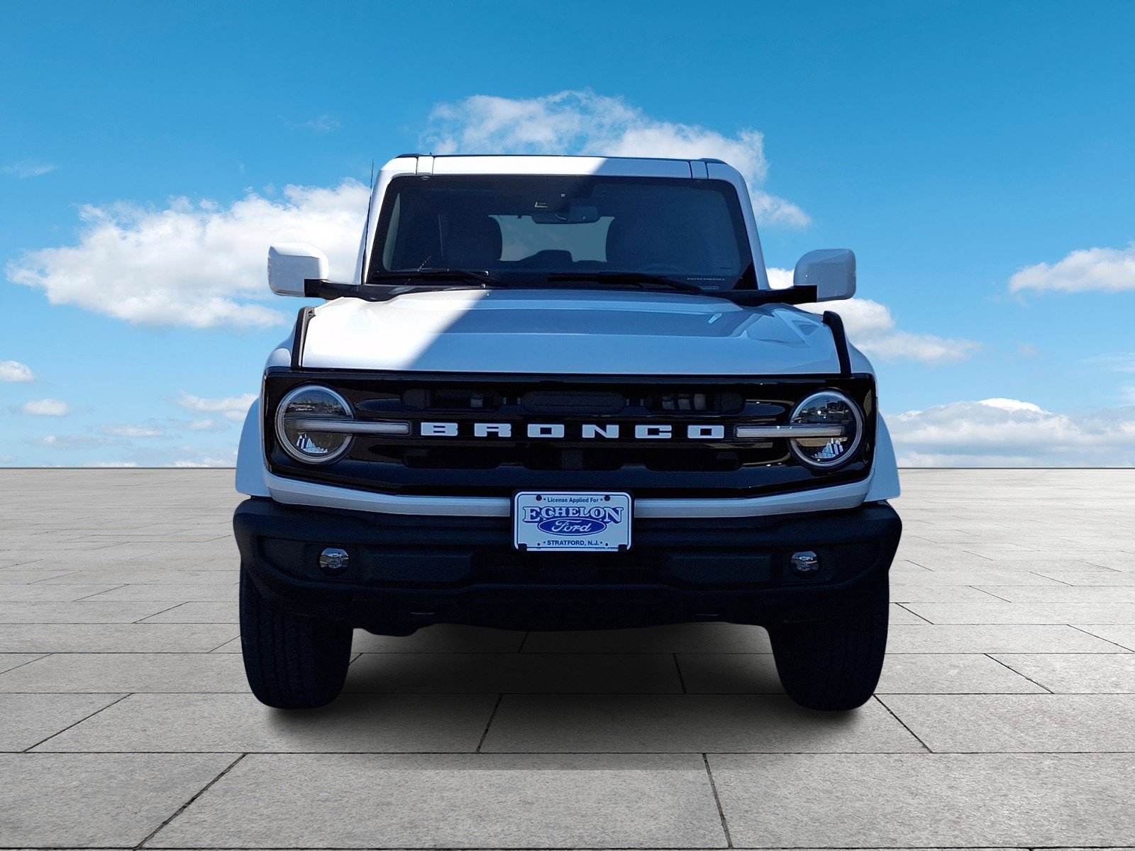 Used 2025 Ford Bronco Outer Banks image 2