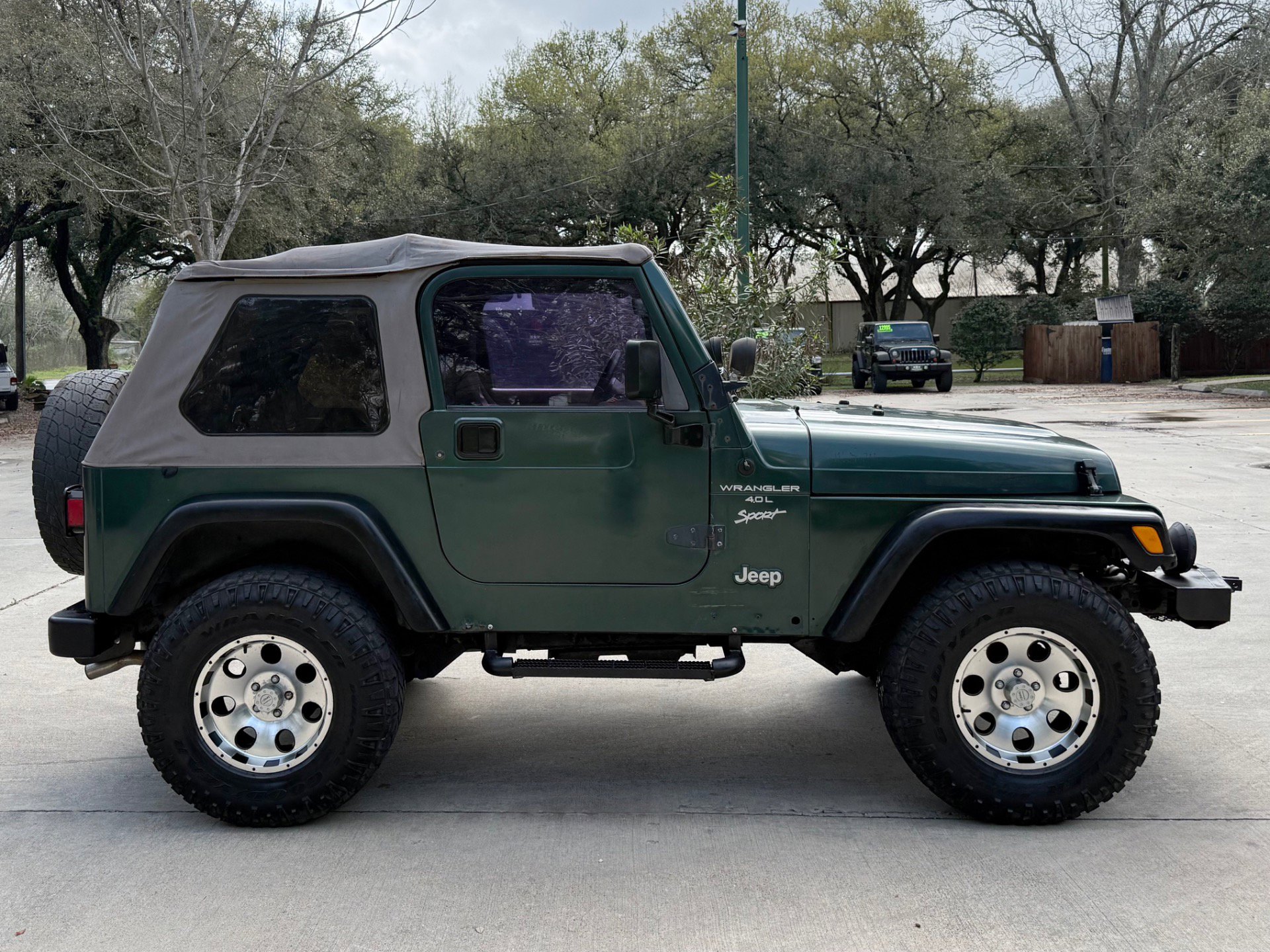 Used 2000 Jeep Wrangler Sport image 16