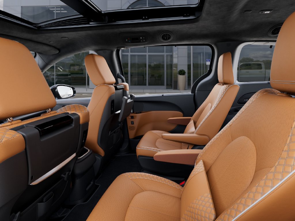New 2026 Chrysler Pacifica Pinnacle AWD/4WD image 24