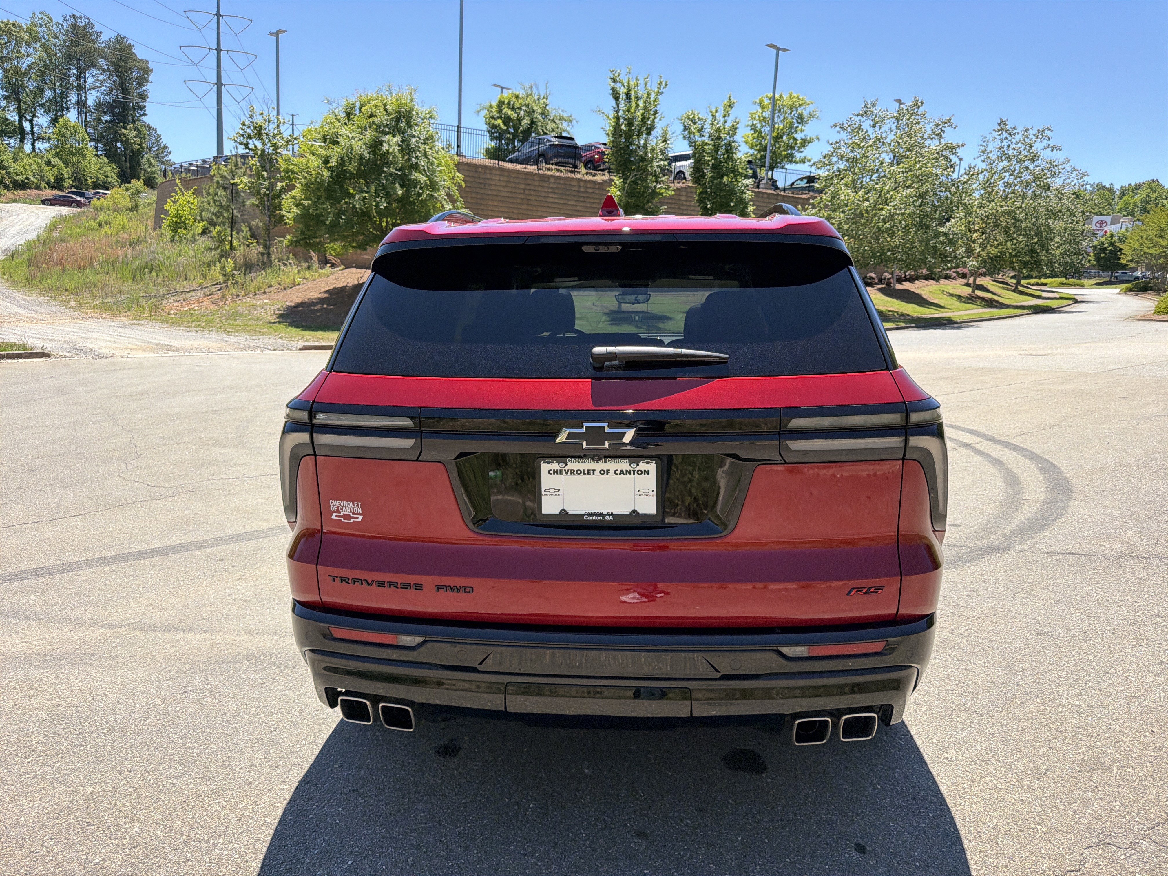 Used 2025 Chevrolet Traverse RS w/ LPO, Floor Liner Package AWD/4WD image 6
