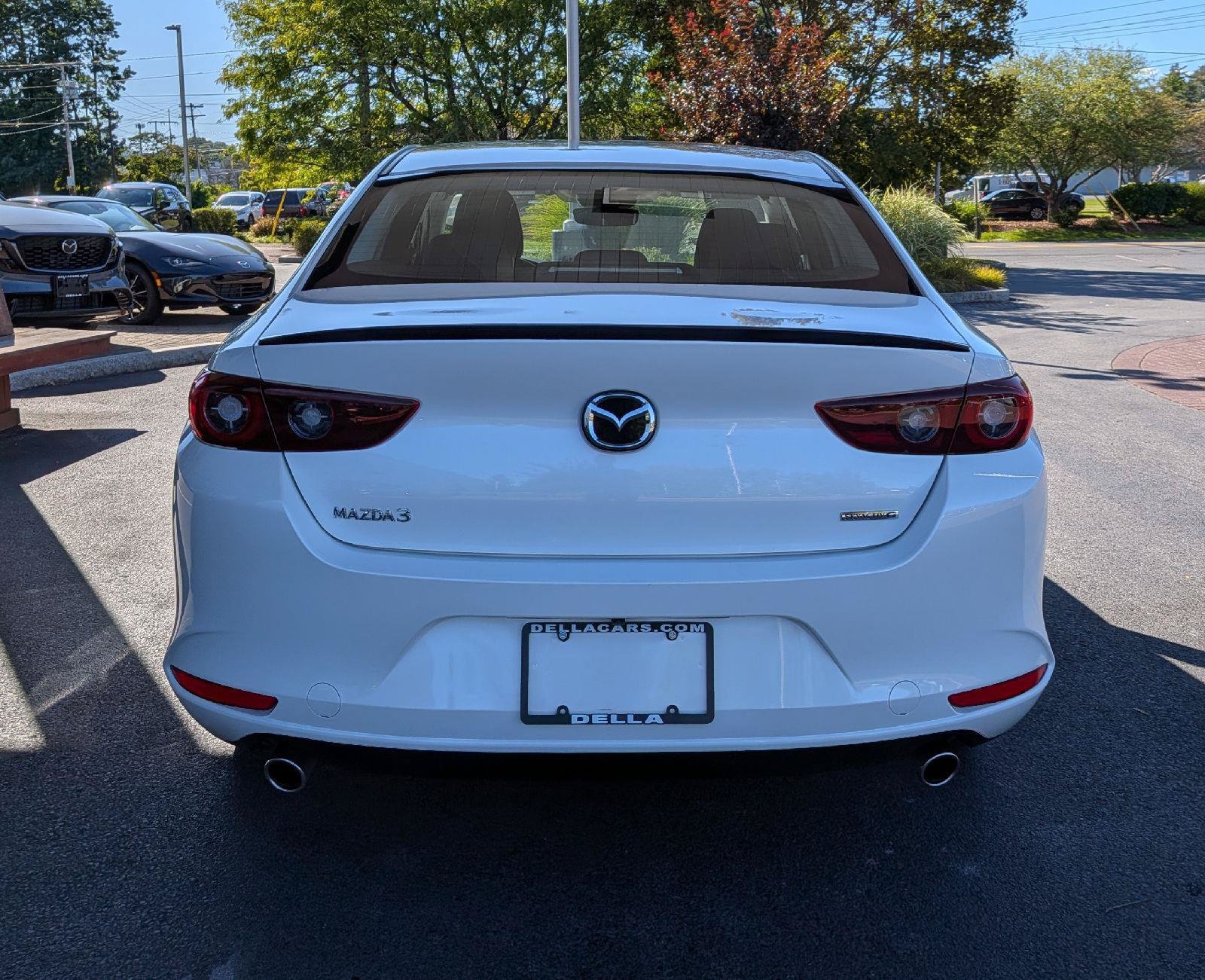Certified 2025 MAZDA MAZDA3 s w/ Black Accent Package FWD image 9