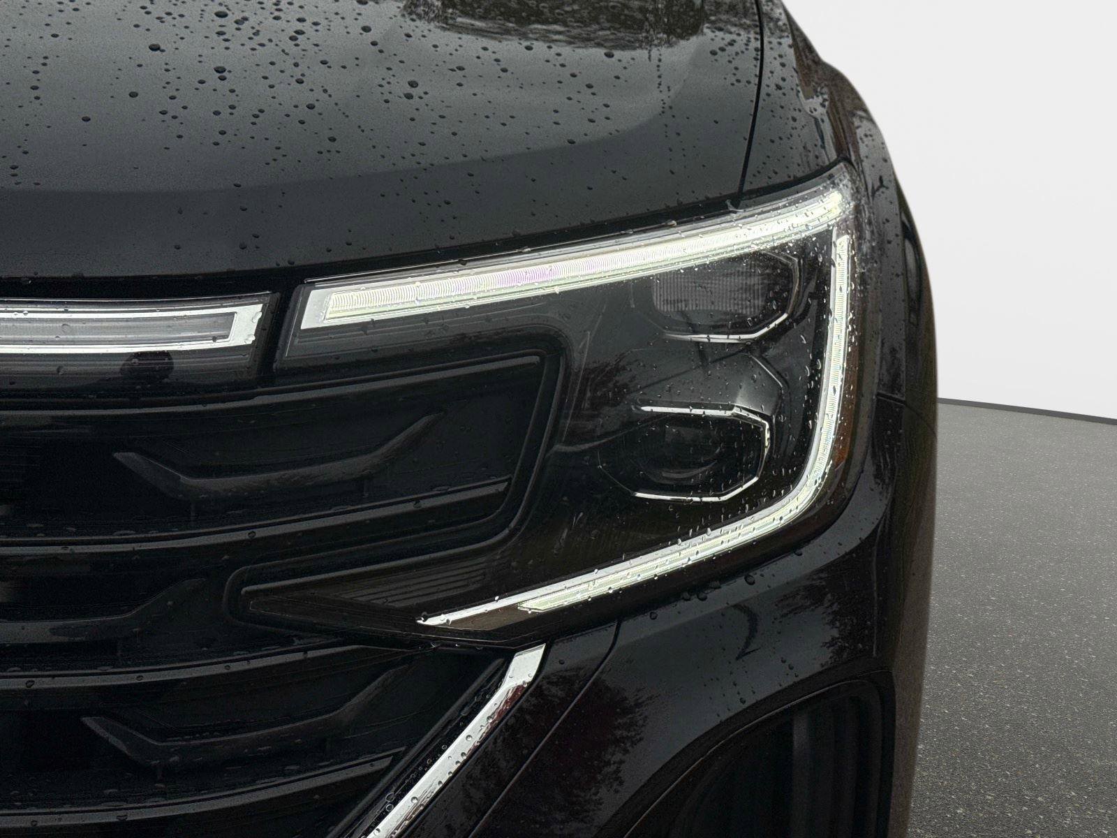 New 2026 Volkswagen Atlas Cross Sport SE image 10