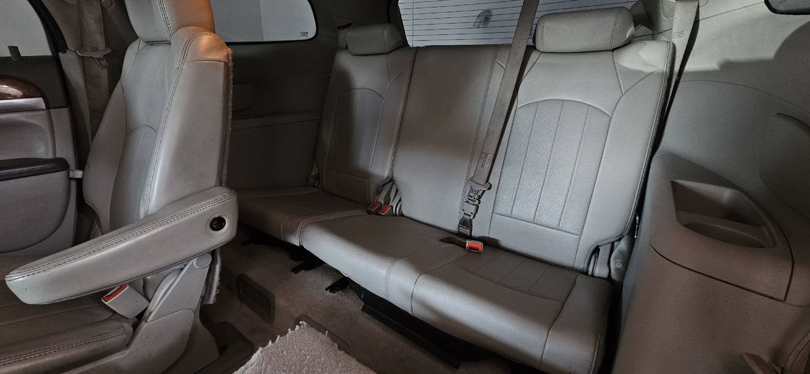Used 2012 Buick Enclave Leather AWD/4WD image 18