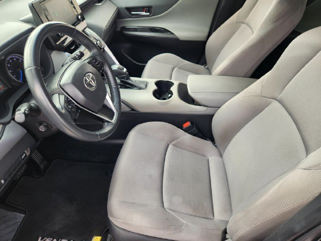 Certified 2022 Toyota Venza LE AWD/4WD image 13
