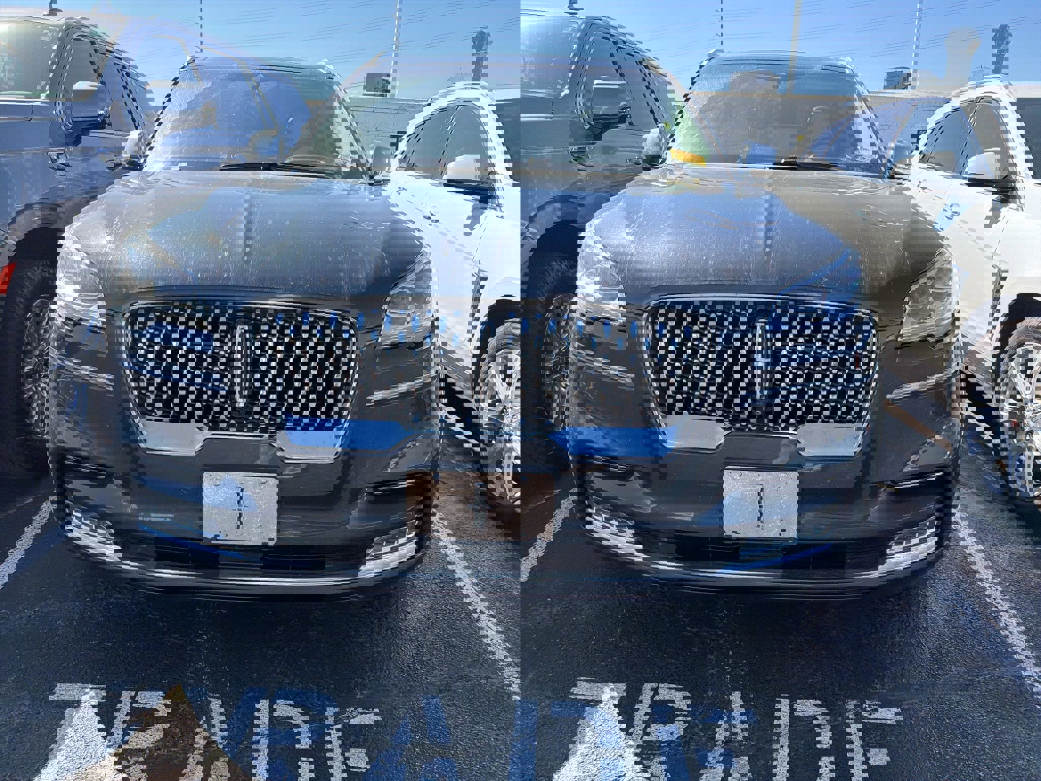 Used 2020 Lincoln Aviator Black Label w/ Dynamic Handling Package image 2