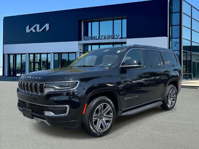 Used 2024 Jeep Wagoneer Series II AWD/4WD image 3