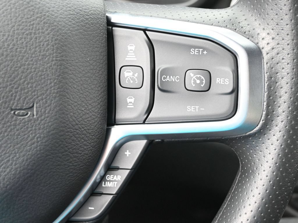 Used 2025 RAM 1500 Tradesman AWD/4WD image 12