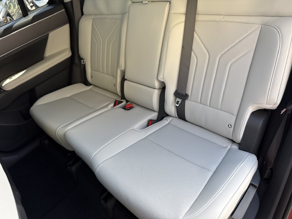 New 2027 Hyundai Santa Fe SEL FWD image 28
