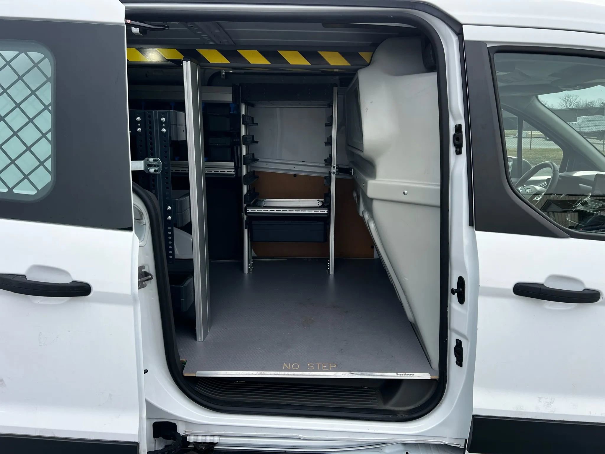 Used 2021 Ford Transit Connect XL image 13
