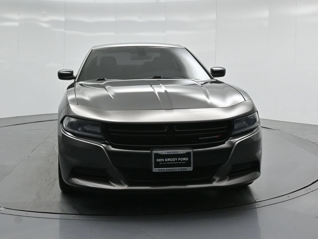 Used 2017 Dodge Charger SE w/ Blacktop Package RWD image 21